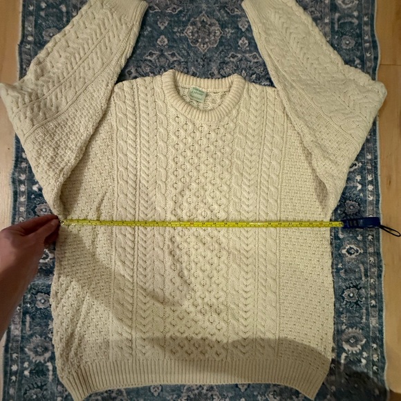 Men's Cable Knit Crew Neck Aran Wool Sweater - Picture 2 of 4